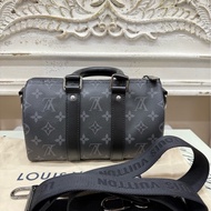 全新 Lv黑花keepall25 手提斜挎包 芯片款