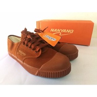 Nanyang Shoes Sneakers Brown