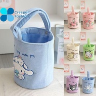 CREEPER Cinnamoroll กระเป๋าถังผ้าลูกฟูก Kuromi ลายการ์ตูน เมโลดี้ Pachacco กระเป๋าถือผ้าใบแคนวาส น่ารักน่ารักๆ ความจุขนาดใหญ่ขึ้น กระเป๋าสำหรับคุณแม่ สาวๆ