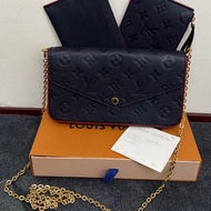 Lv 深藍壓紋三合一鏈條包