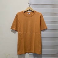 UNIQLO T-shirt