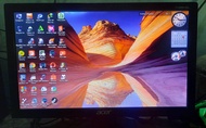 Laptop toshiba satelite c800 (second minus lcd & baterai agak boros)