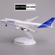 Boeing 747-400 National AIRLINES LUFTHANSA AIRLINES 1:400 Scale Model