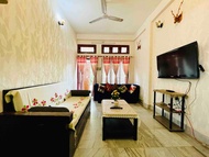Rumah 80 m² dengan 2 bilik tidur dan 1 bilik mandi peribadi di Ulubari (IXORA City Home - 2bhk (A.C 