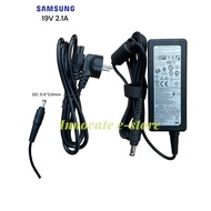 Samsung 19V 2.1A 5.5*3.0mm large plug adapter