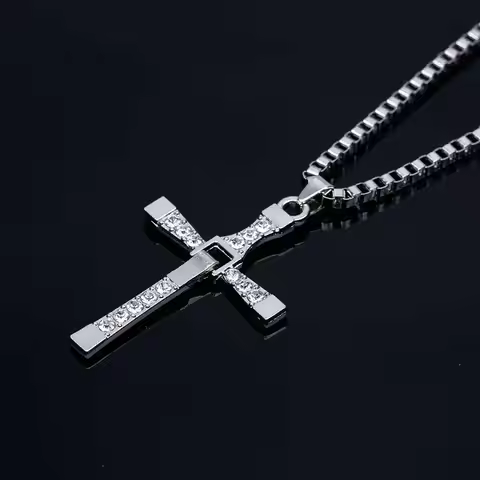 LLL SSSDominic Toretto The Fast and The Furious Celebrity Vin Diesel Item Crystal Jesus Men Cross Pe