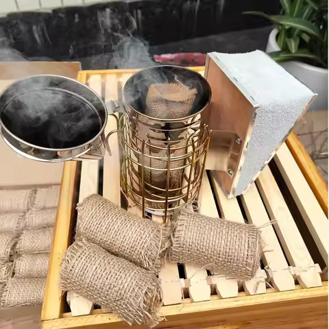 Bee Smoker Fuel Burlap Bee Smoke Bomb Less Irritant to Bees Beekeeping Smoke Bomb Beehive Smoker Bom