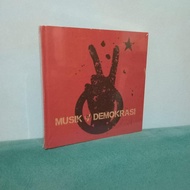 Buku Musik V/Demokrasi
