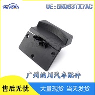 5RQ83TX7AC Suitable for Dodge Chrysler Center Console Armrest Box Buckle Auto Parts