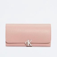 【W小舖】Calvin Klein CK 粉色 荔枝紋皮革 掀蓋長夾 發財包 皮夾 長夾 錢包~C42178