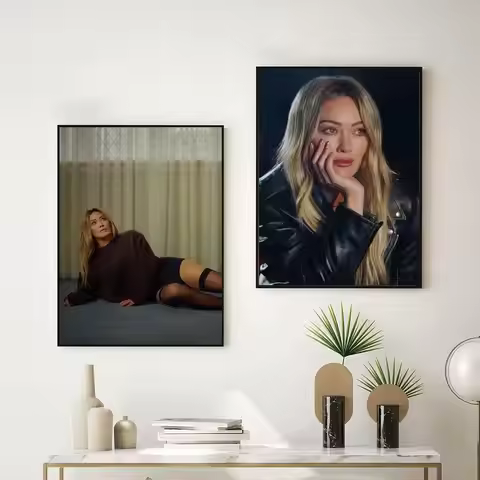 H-Hilary Duff Painting Calligraphy Art Waterproof Paper Cafe Bar Canvas Material Cannot Be Pasted Wi