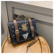 Túi Handmade Túi Tự Đan Da Pu Hình Harry Potter Phong Cách Anh Quốc Lịch Lãm Làm Quà Tặng Cho Bạn Gá