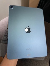 [幾乎全新] Apple iPad Air 5 256GB 10.9吋 WiFi 平板電腦 2022 | 已貼犀牛盾鏡頭保護貼+犀牛盾螢幕保護貼