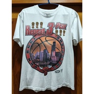 bussinvintagev2 Vintage T-Shirt Starter Chicago Bulls Repeat 3-Peat 1998's (Rare) vtg vtg.