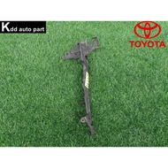 Front Hood Lock Toyota Corona ST171 AT171