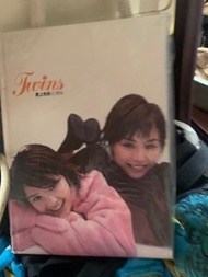 Twins 寫真集