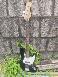 FENDER SQUIER JAZZ BASS Made In Indonesia