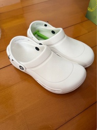 Crocs 護士鞋