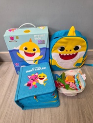【送一套全新插件】MY FIRST BOOK Baby shark 蒙特梭利寶寶布書 第九冊 Pinkfong 鯊⿂布書 黃色
