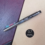 ปากกาเจล M&G Expert Gel รุ่น AGP13671 ขนาด 0.7 mm. และ รุ่น AGP13672 ขนาด 1.0 mm.