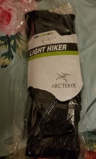 全新ARC'TERYX LIGHT HIKER 長襪