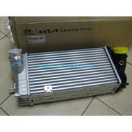 InterCooler = Hyundai Staria #282712F300