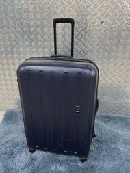 二手系列： 日本品牌Lojel 30 吋大容量可擴展行李箱； Lojel 30 inch big capacity expandable luggage 79 x 54 x 33cm （ + 4cm）