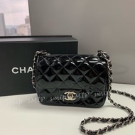 Chanel Classic Mini Flap Bag 17cm Black Patent Leather smip 香奈兒