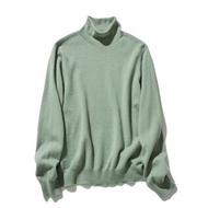 2023新色登場 貼身衣物，講究質感。100% 美麗諾羊毛針織衫 無縫編織工法 高領 墨綠色 221004-8