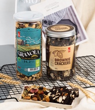 Combo Brownie Crackers 250Gr Và Granola Mix Hạt 500Gr Thương Hiệu Gạch Đỏ Dành Cho Người Healthy