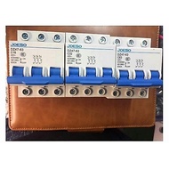 Aptomat dz47-63 3 phase