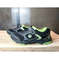 Handsome Boy's Sneakers Bubblegummers Size 3 Or Feet Length Approximately 23-24 cm Second Hand Condi