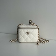 99新🆕 Chanel 香奈兒 足球釦小盒子⚽️ 白色金釦
