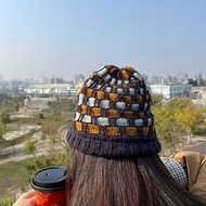 夢幻水晶球毛帽。中性款。日本線手工編織。深藍/黃/淺綠