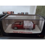 KYOSHO OEM 1/64 - FERRARI F12 BERLINETTA RED METALIC ITALIAN FLAG