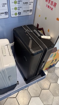 American Tourister Curvus 28-inch Suitcase 行李喼