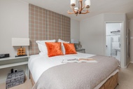 The Fox at Hurley - Delightful Property!