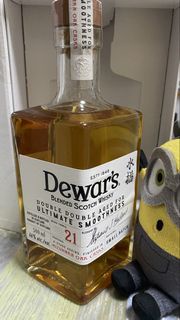 Dewar's 21 Year Old Mizunara Oak Cask Whisky