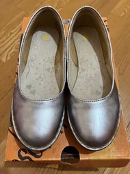 Dr.Martens 馬汀銀色娃娃鞋