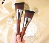 🌻🌻Cọ nền đầu vát Makeup Forever 109