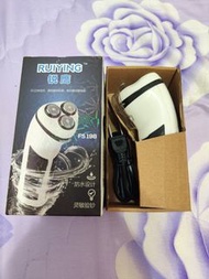 3刀頭刮鬍刀（可私訊議價）3-blade razor (negotiable by private message)