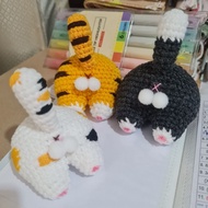 Cat Bottom Keychain Egg