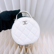Chanel 白色牛皮小圓餅/化妝包/小廢包