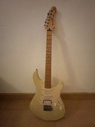 Yamaha Pacifica 電吉他