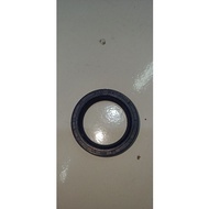Vespa pts rear wheel seal old year 27-37
