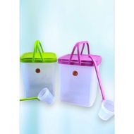 Fruit container +/ ladle Thick plastic ice container/ ice container and ladle