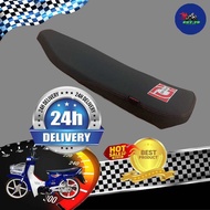 เบาะRc100ปาดทรงเชงหนังด้านสีดำโลโก้ปั้มพลาสติก100%