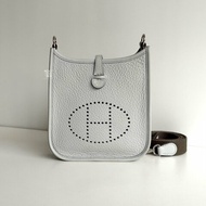 99新🆕 Hermès 愛馬仕 Evelyne Mini 聖杯藍銀釦 二代