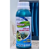 thuốᴄ trừ bệnh Metaxyl Xanh  THẤM SÂU LƯU DẪN 2 CHIỀU. Chai 220ml sử dụng được 220 lít nước.