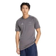 ADIDAS Audi Formula One Team Driver Jersey เสื้อยืดผู้ชาย AD001AP615EVTH